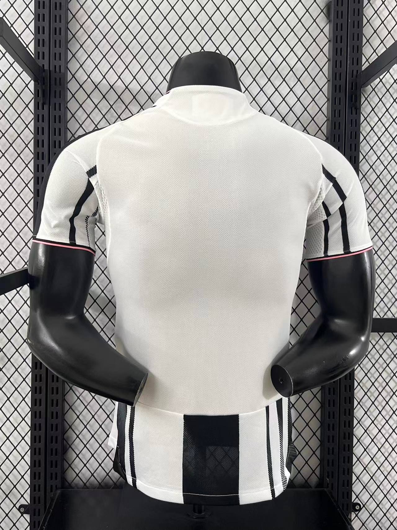 2025/2026 Juventus Home Football Shirt (Player version)