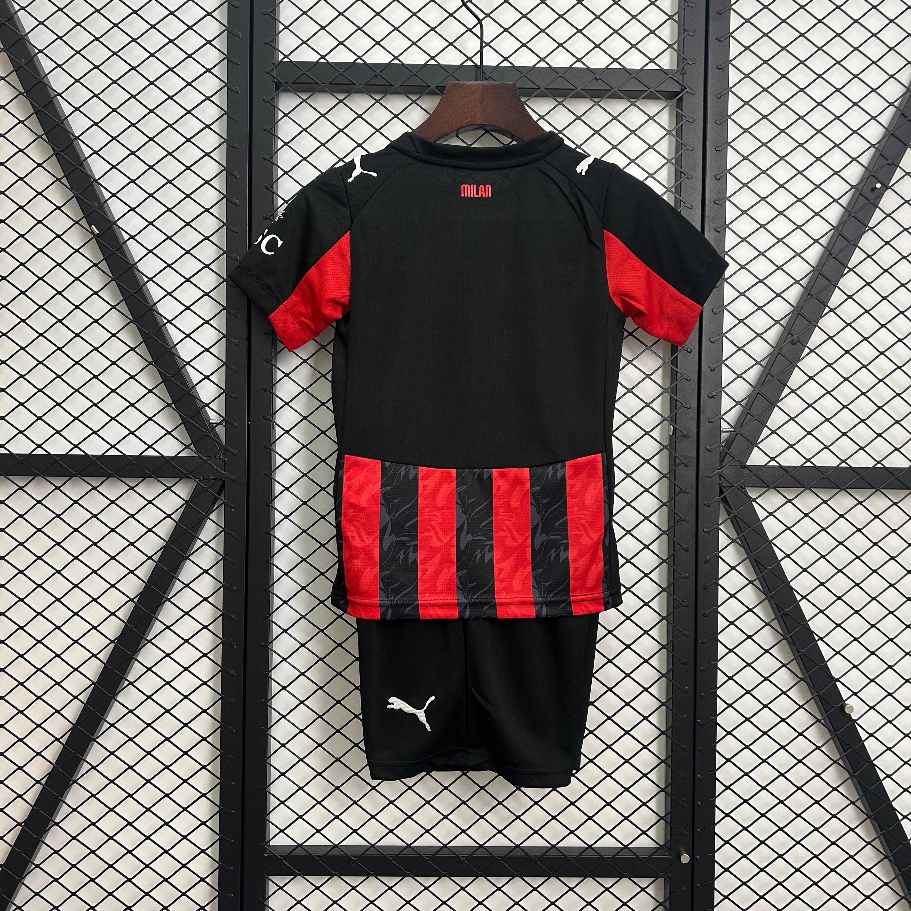 2025/2026 AC Milan Home Football shirt (Adult Kids Kit socks）