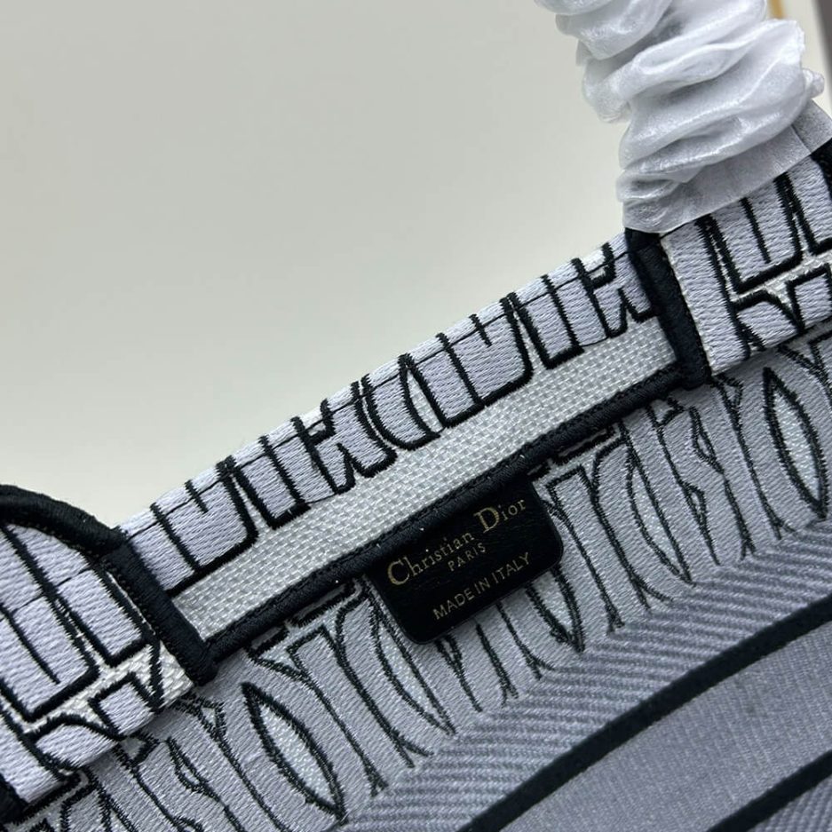 Medium Dior Book Tote