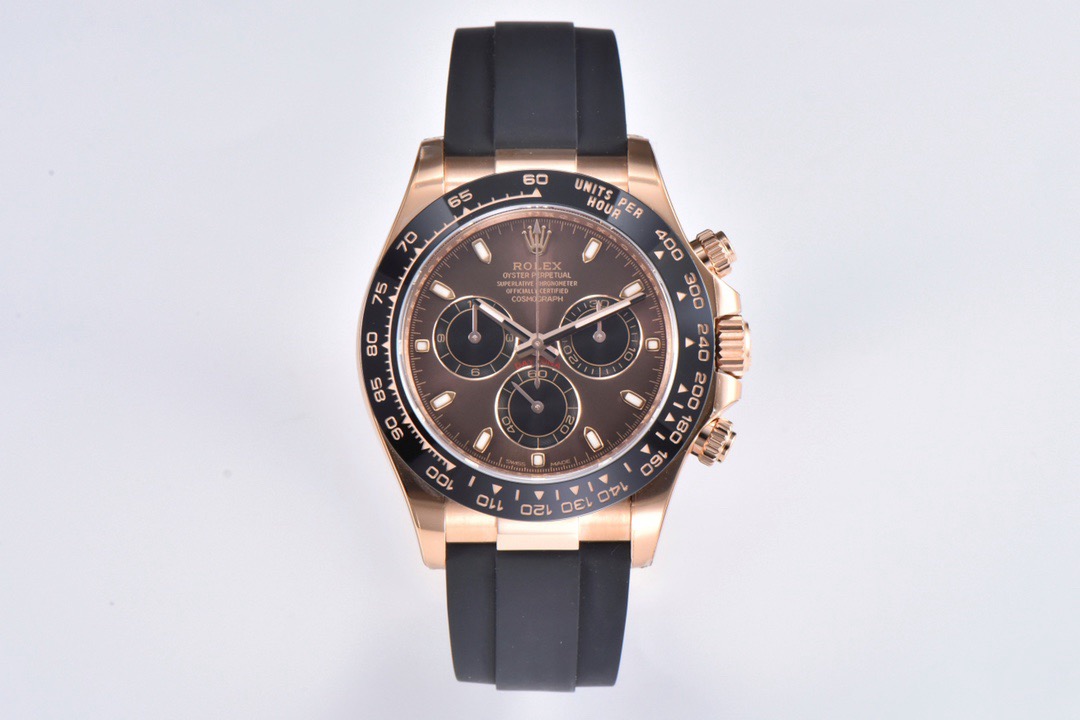 Rolex Cosmograph Daytona Oyster 40mm Everose goldRolex M126515LN-0010