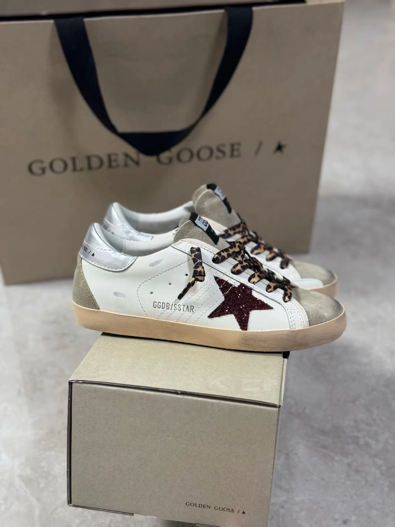 Golden Goose Super Star Dirty shoes made of top-grain cowhide