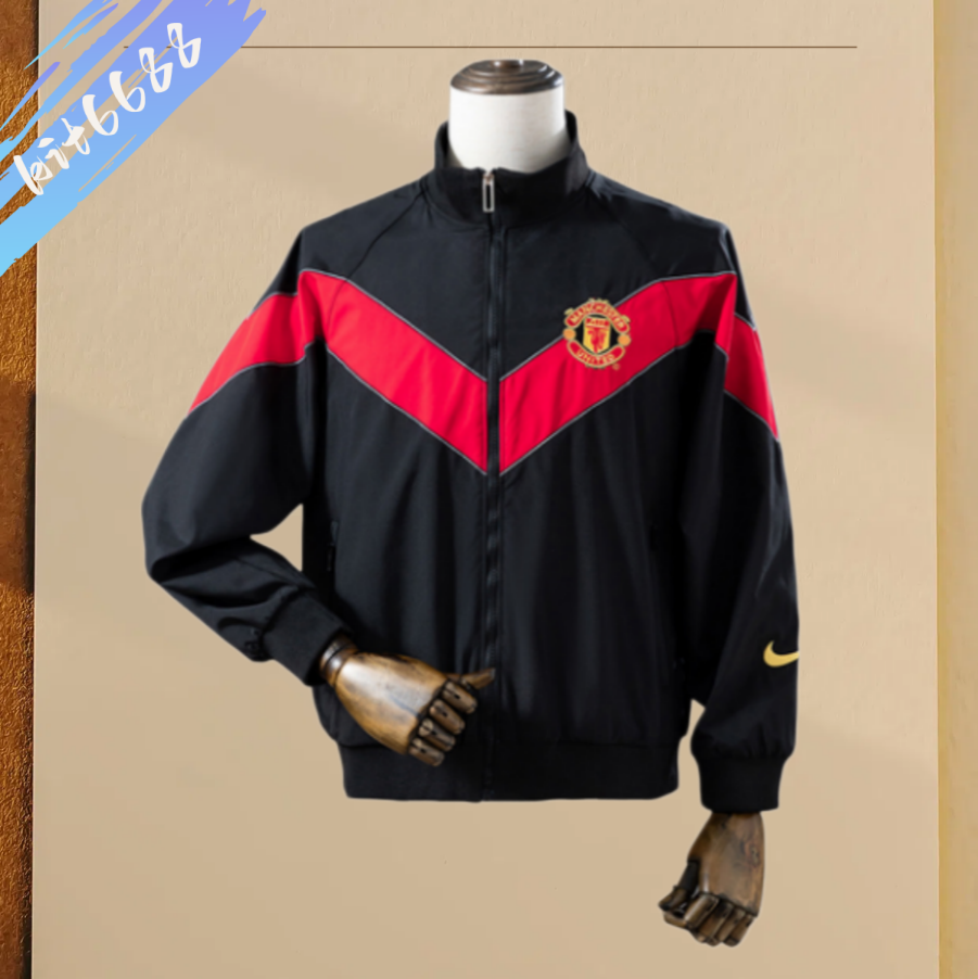 06/07 Manchester United Retro Football Soccer Windbreaker