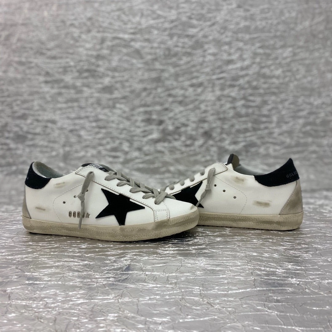Golden Goose Super Star Dirty shoes made of top-grain cowhide