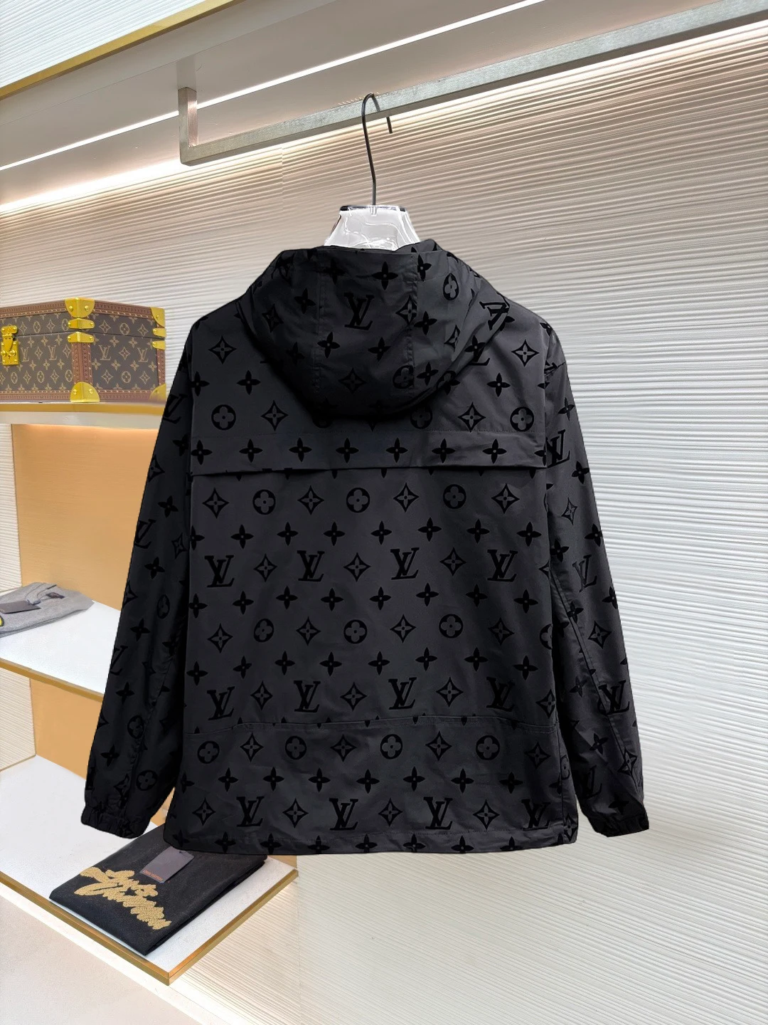Louis Vuitton Monogram 26SS Kapuze Jacken Schwarz Jacken HO413630