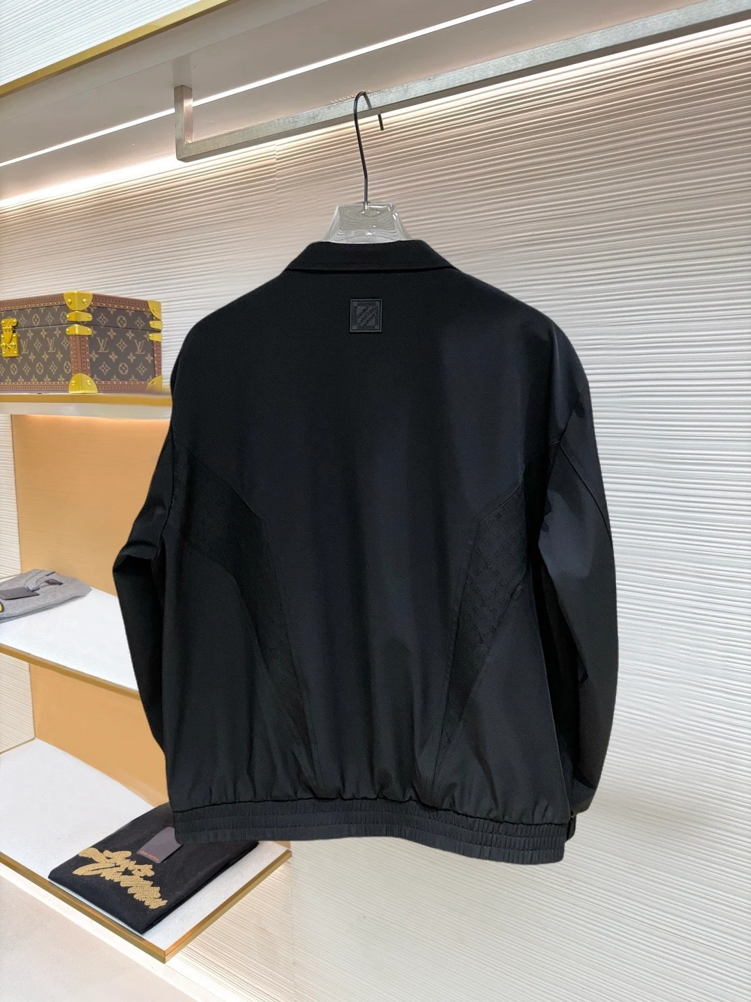Louis Vuitton 26SS Stehkragen Schwarz Jacken YO421106