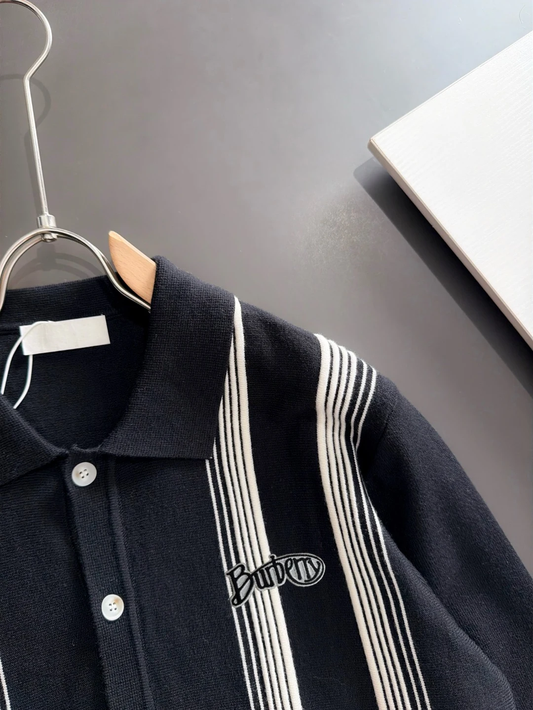 Burberry gestrickt 25FW gestreift Jacken AL397805