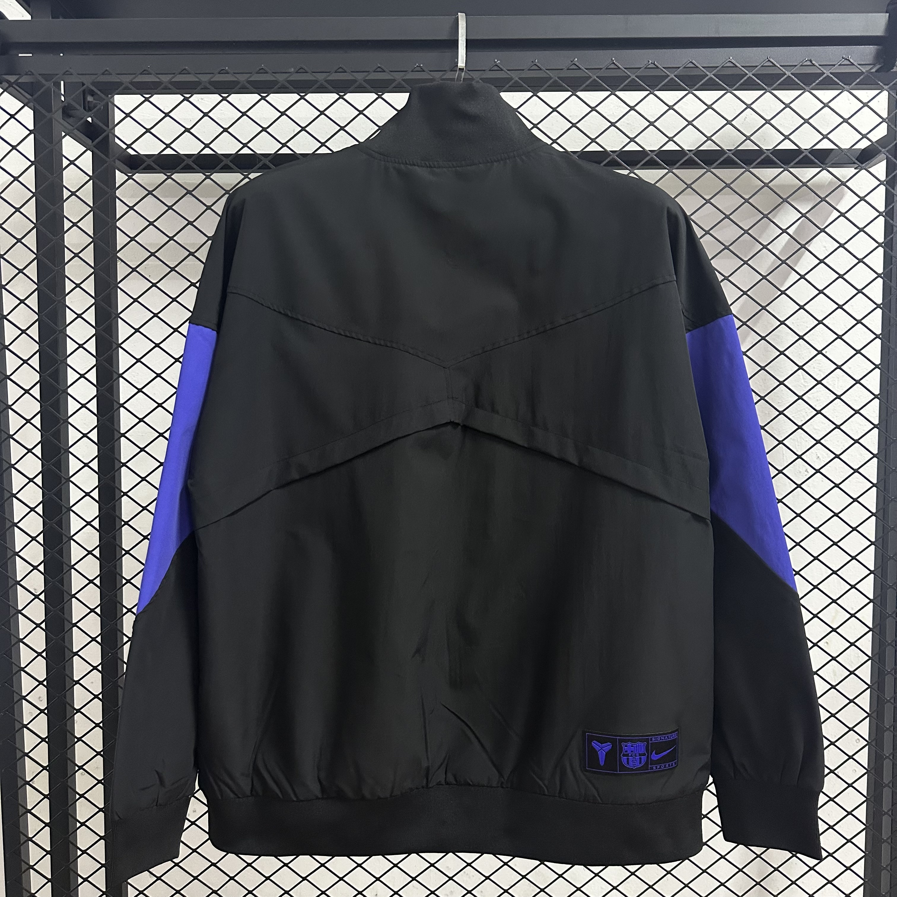 2025/2026 Barcelona Black Mamba Joint Waterproof Windbreaker Training Suit