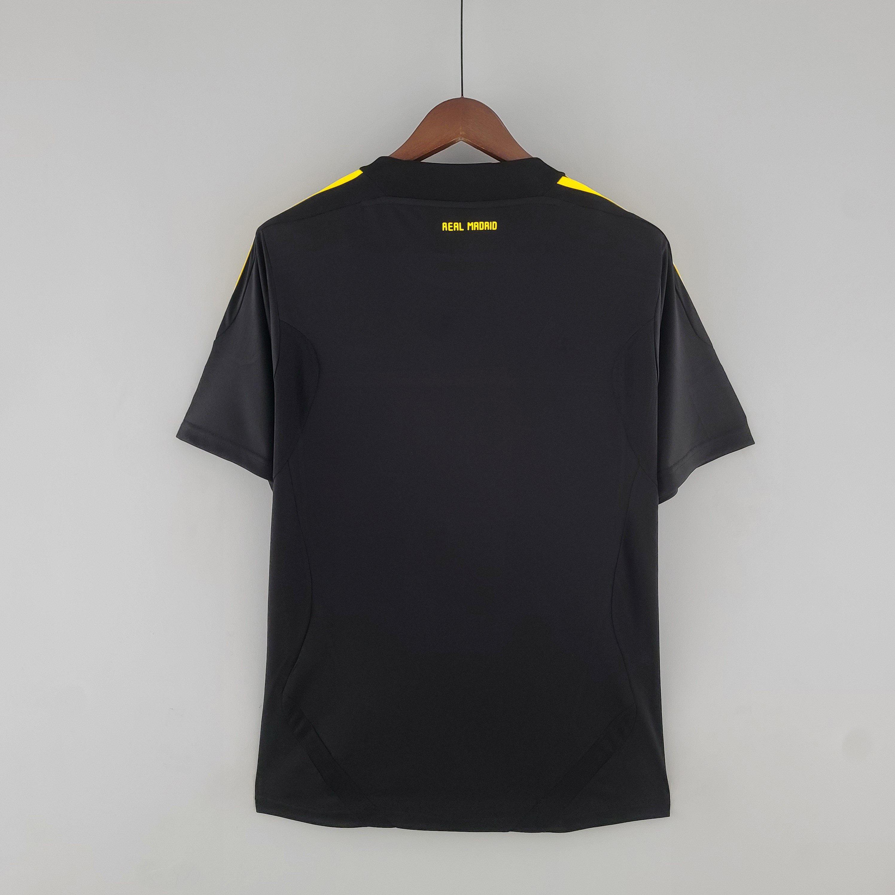 2011/2012 Real Madrid Goalkeeper Retro Football Shirt