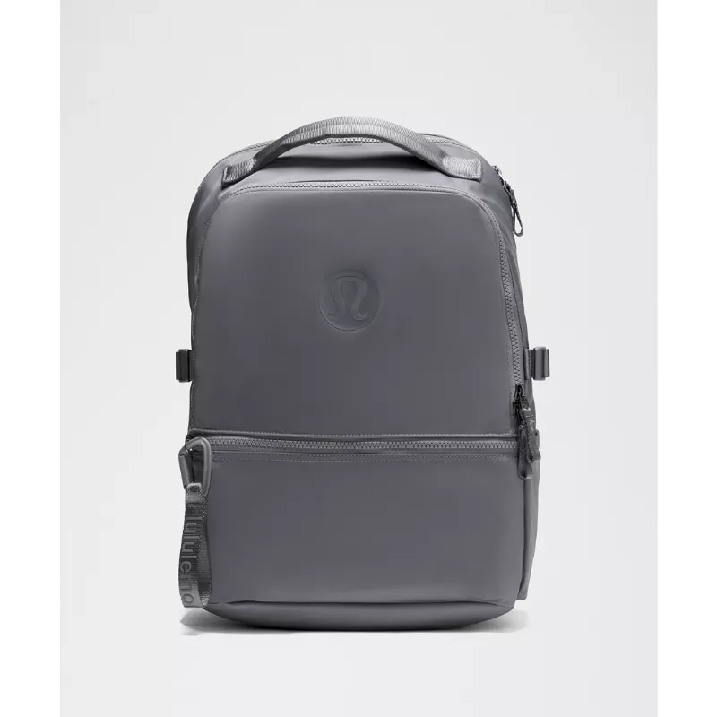 New Crew Backpack 22L Logo