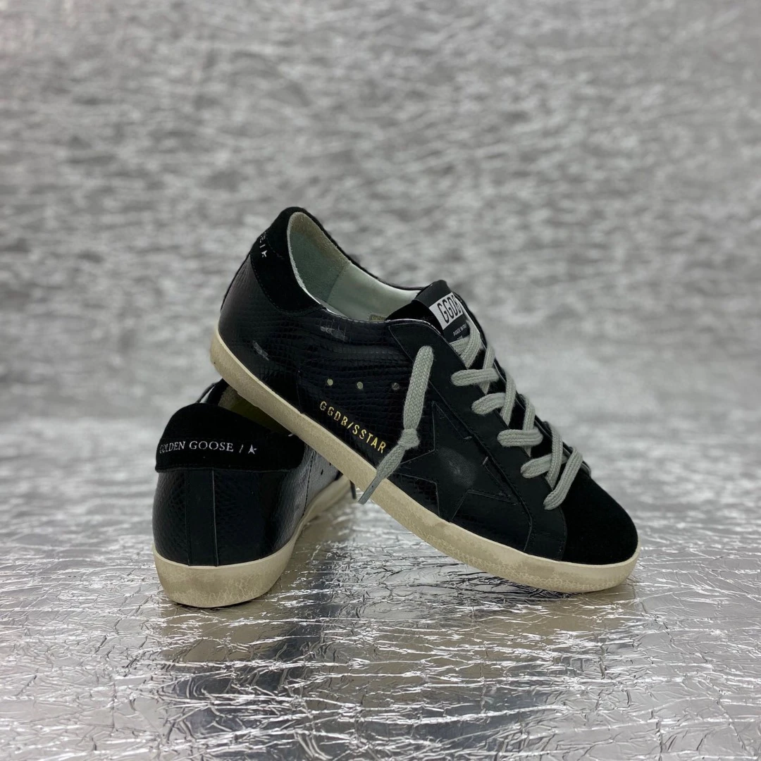 Golden Goose Super Star Dirty shoes made of top-grain cowhide