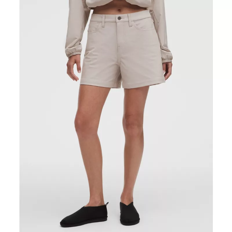EasyFive Mid-Rise Short 4.5