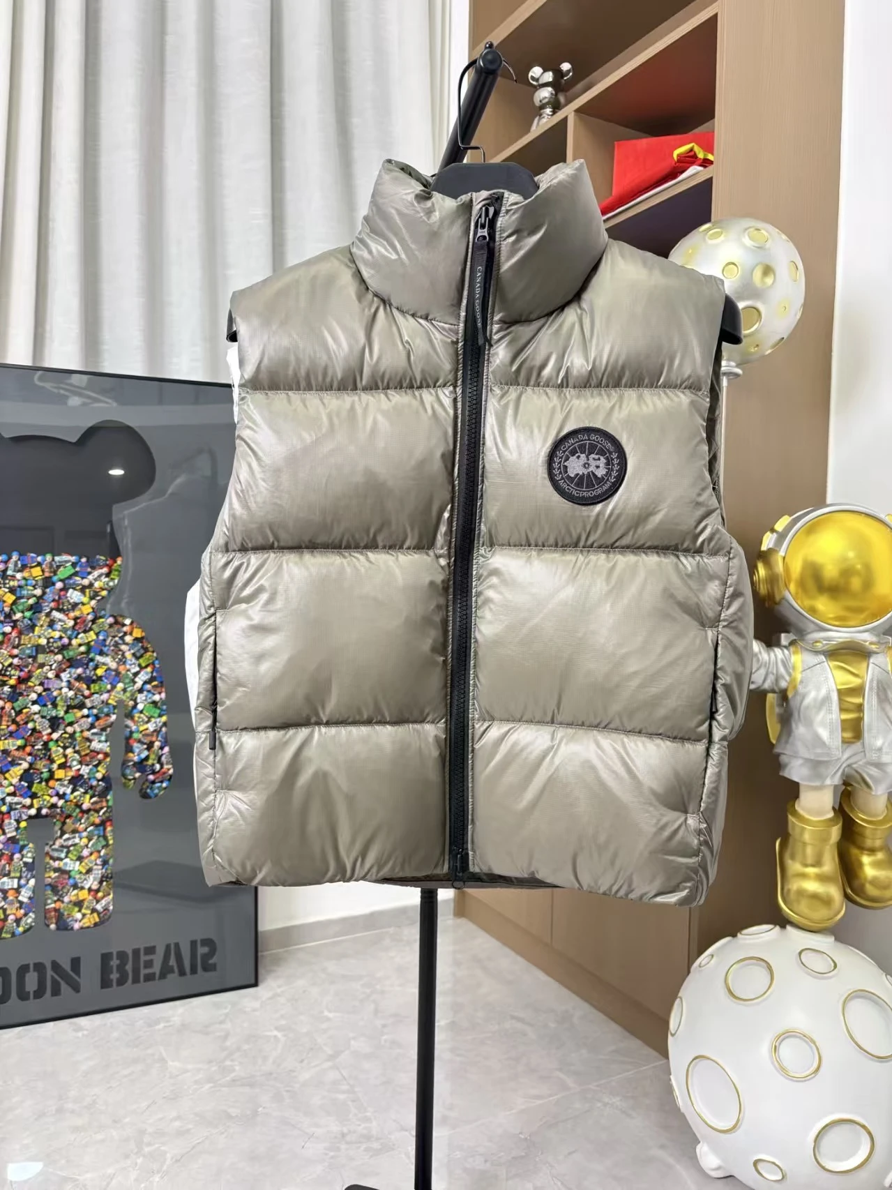 Canada Goose Top quality down jacket