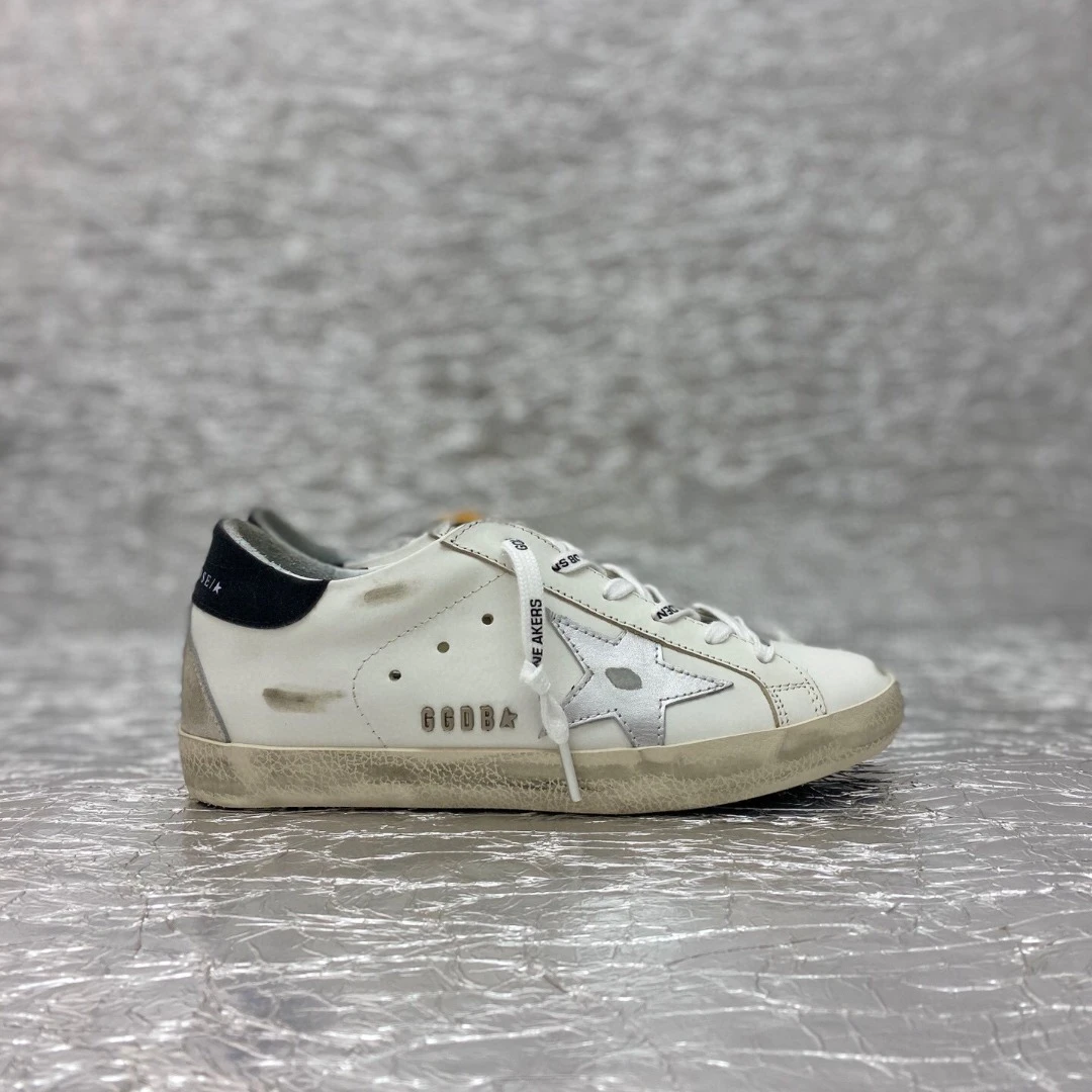 Golden Goose Super Star Dirty shoes made of top-grain cowhide