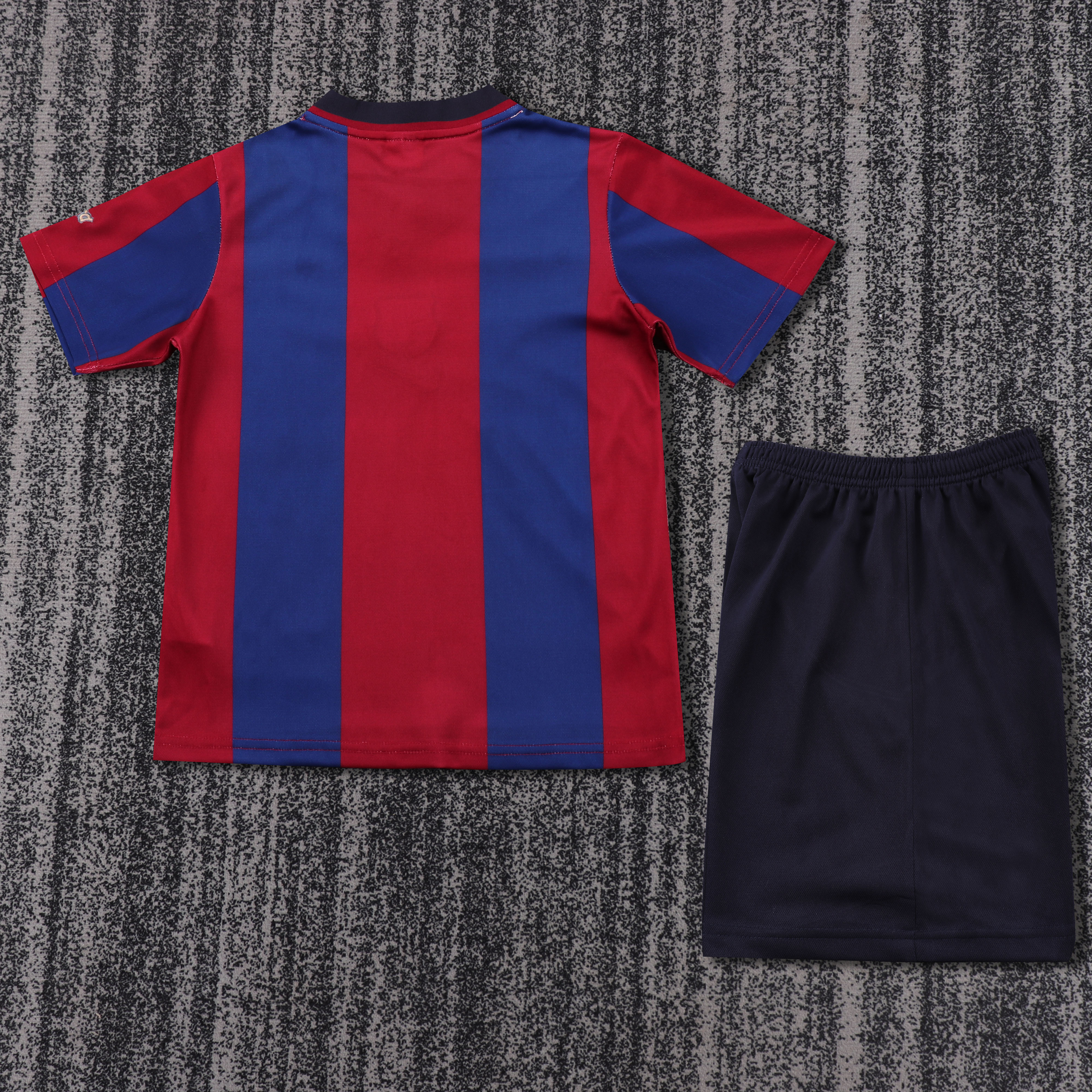 1998/1999 Barcelona home Retro Football Shirt (Kids Kit)
