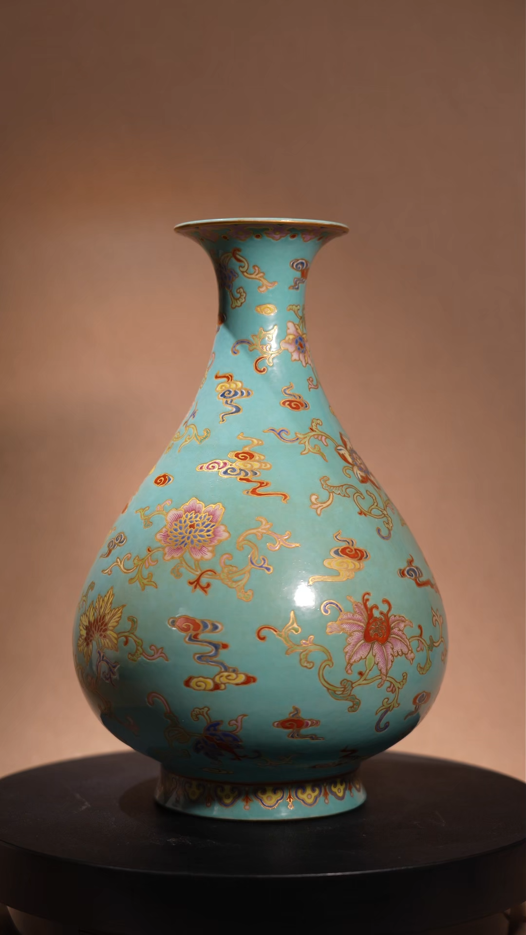 Ancient Chinese Turquoise-Ground Gilded Famille Rose Yuhuchun Vase with Floral and Cloud Motifs