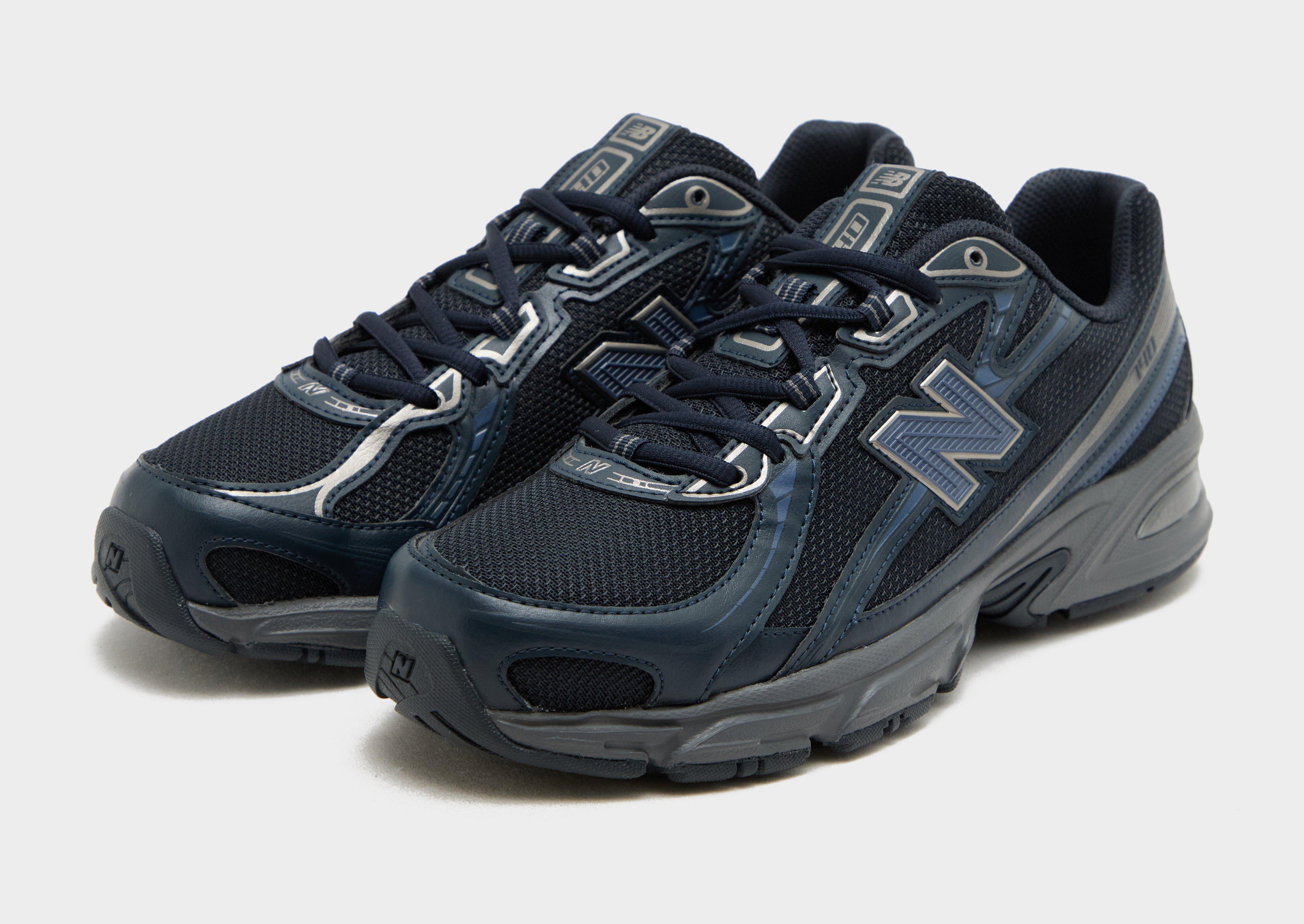 New Balance 740