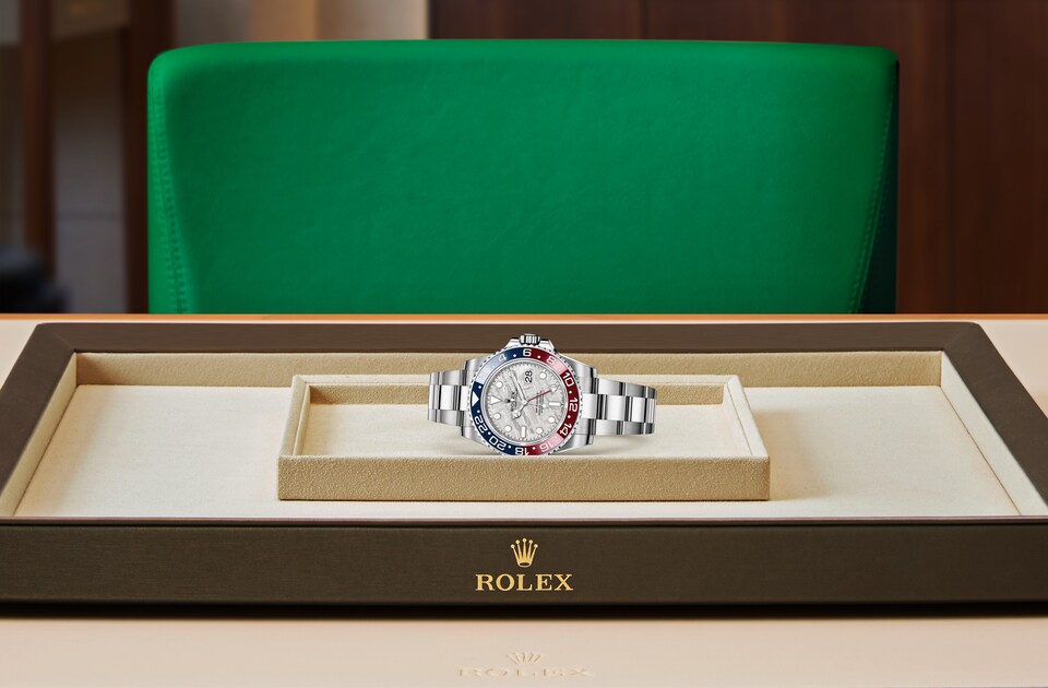 Rolex GMT-MASTER II Oyster, 40 mm, white gold M126719BLRO-0002