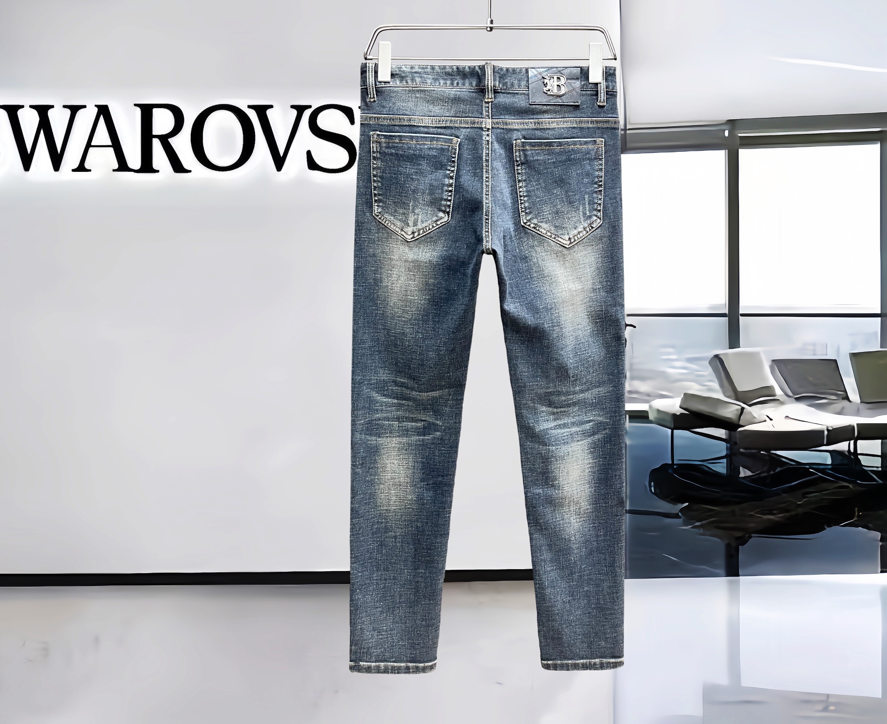 Burberry New Men Jeans Size 28-38