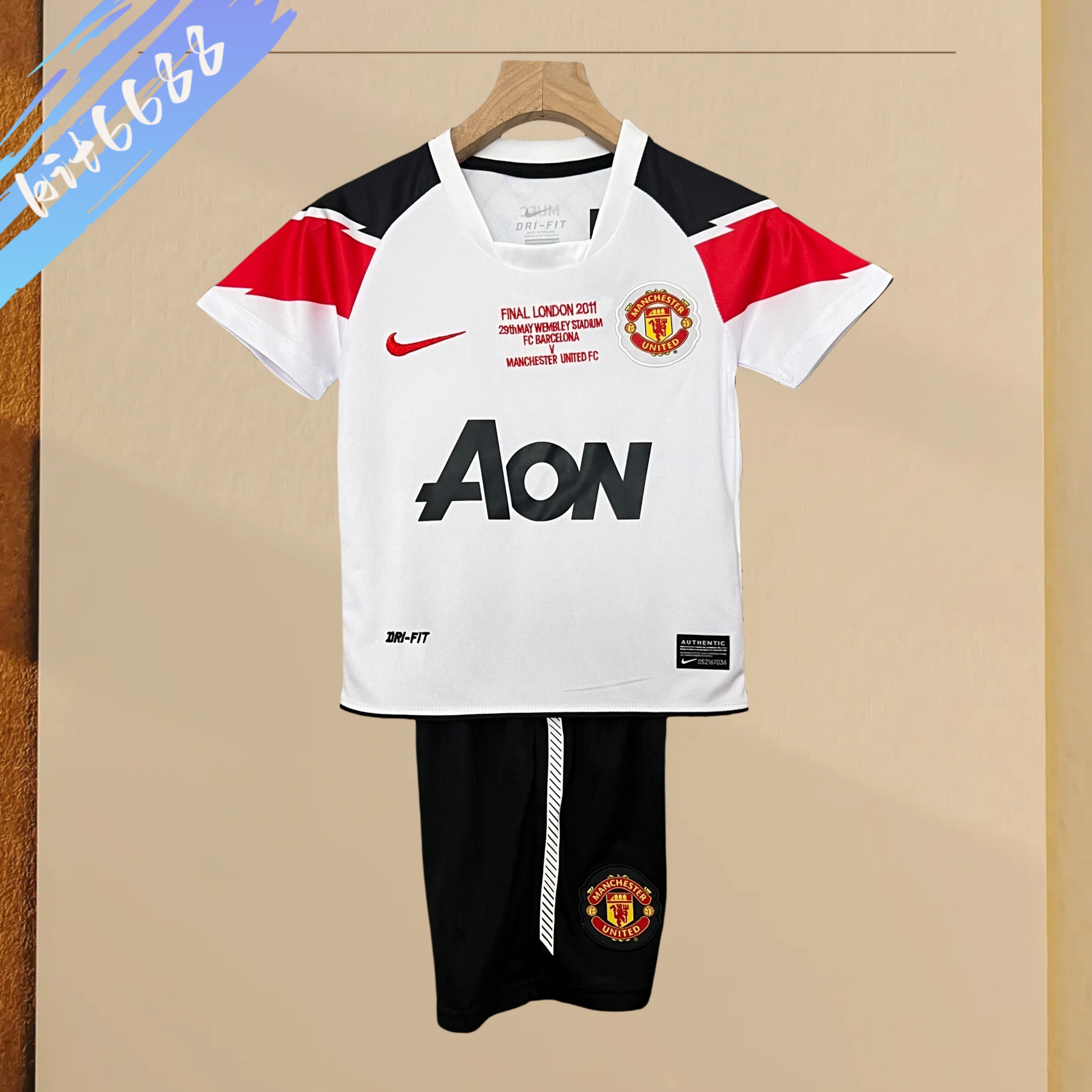 10/11 Manchester United home ground Retro Football Soccer Kids Kit