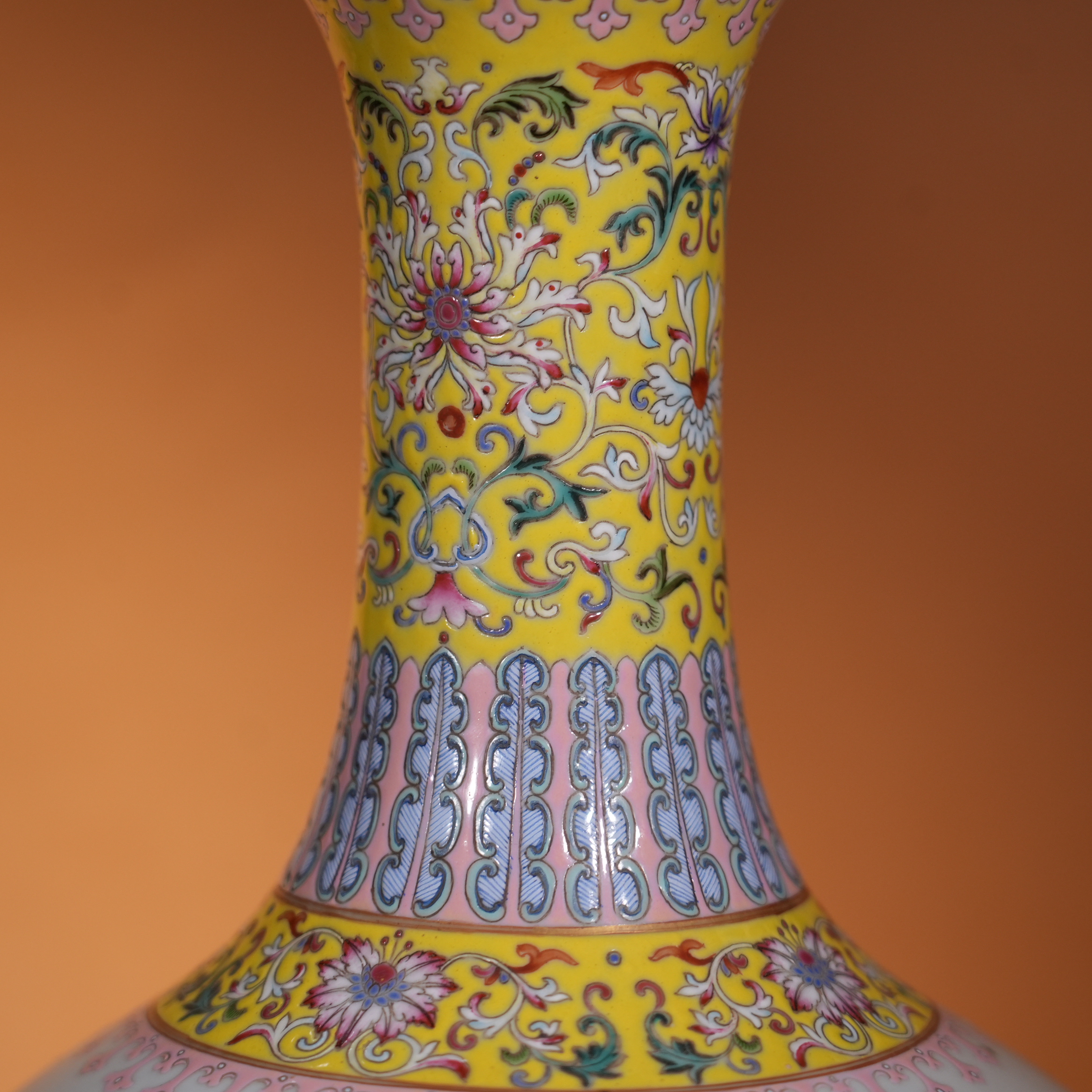Ancient Chinese Famille Rose Vase with Panoramic Landscape and Figure Motifs