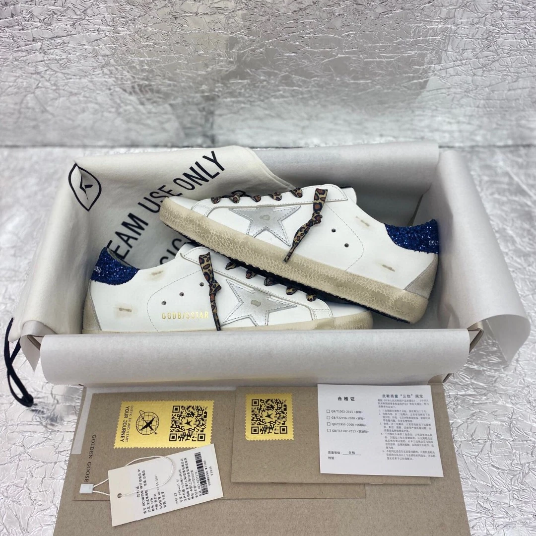 Golden Goose Super Star Dirty shoes made of top-grain cowhide