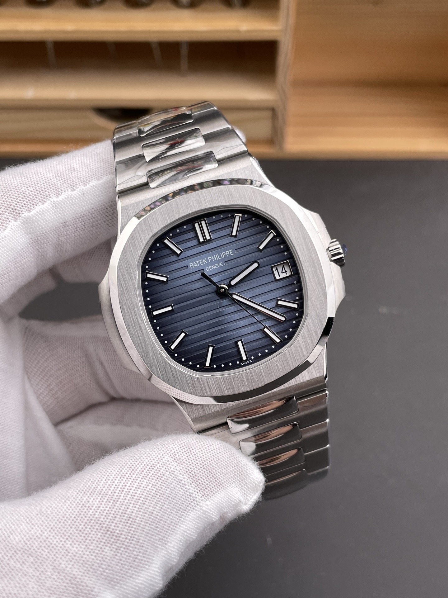Patek Philippe Nautilus 5711/1A‑010 40mm Stainless Steel