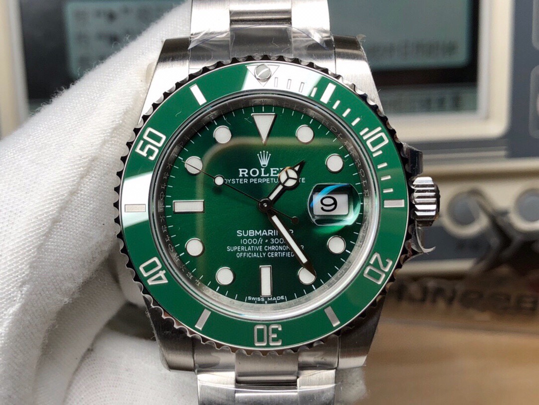 Rolex Submariner Date Oyster 40mm Oystersteel 116610LV-0002