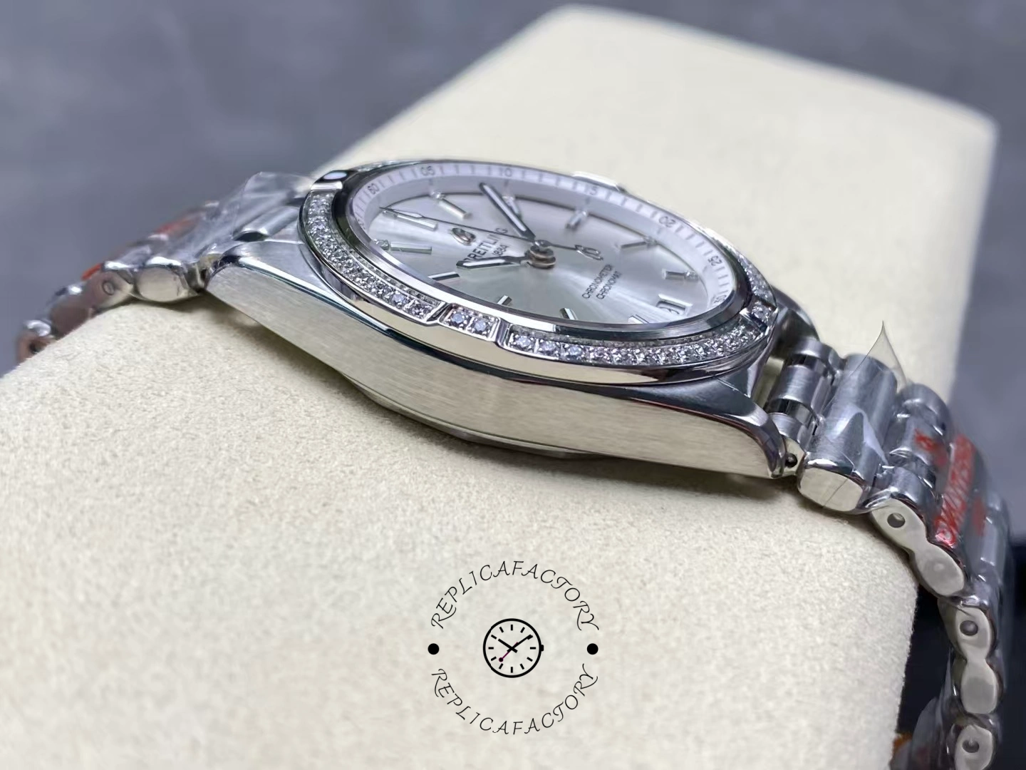 Breitling Chronomat 36mm Automatic Silver Dial A10380591A1A1 Replica