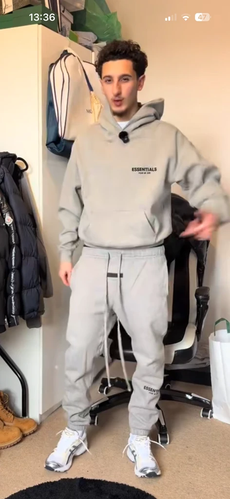 Essentials: Hoodie