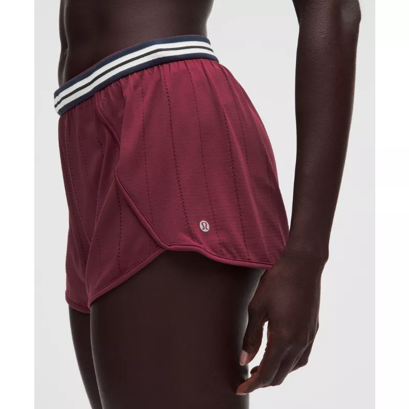 Seamless Stripe Trim Mid-Rise Short 3