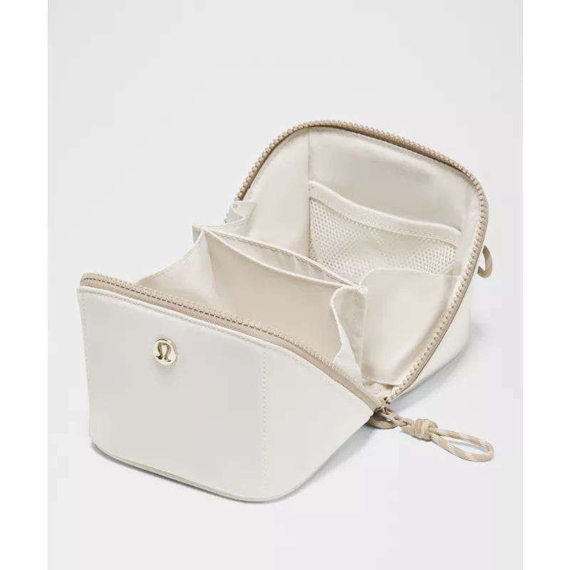 Open-Flat Toiletry Bag Small