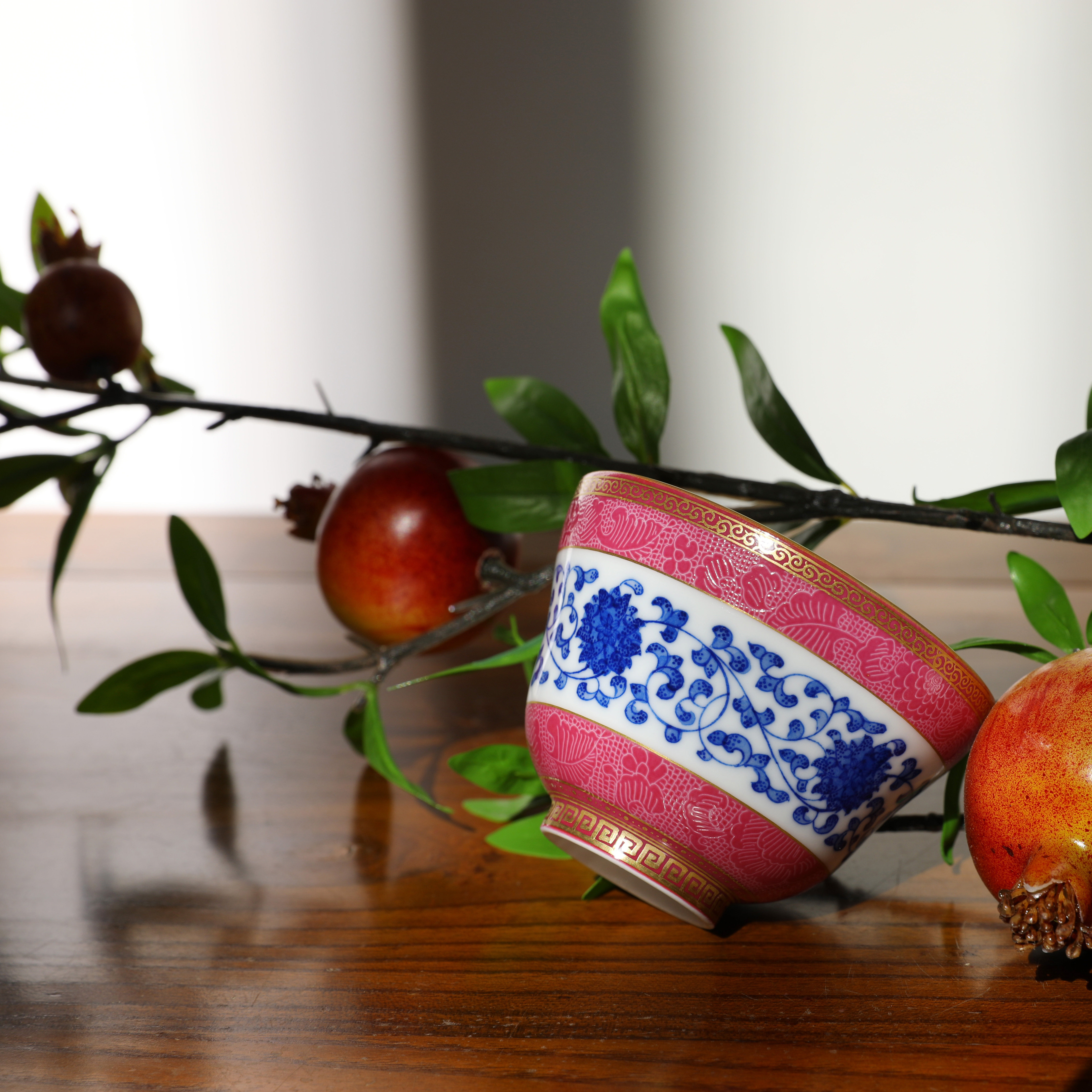 National Gift Style Rouge Red & Gold Gilded Tea Cup • Blue and White Porcelain Collection • Jingdezhen