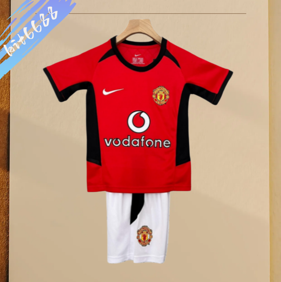 02/04 Manchester United home ground Retro Football Soccer Kids Kit
