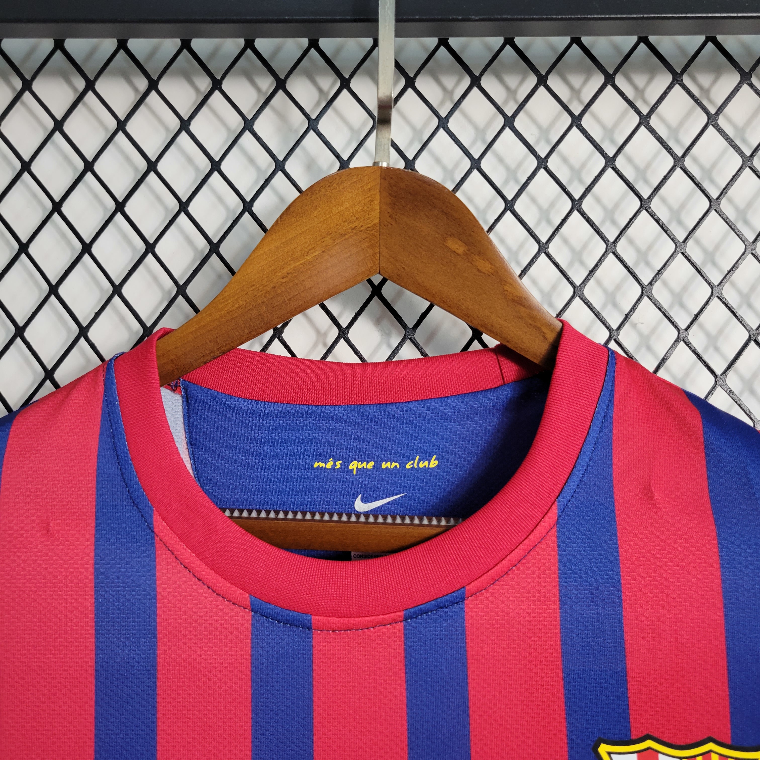 11/12 Barcelona  home long sleeves Retro Football Shirt