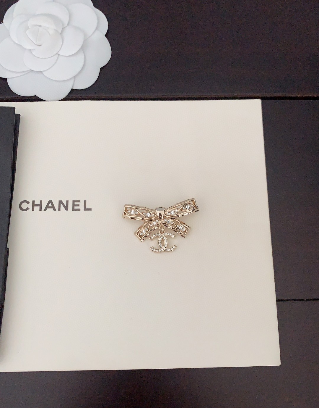 CC new arrival brooch 009