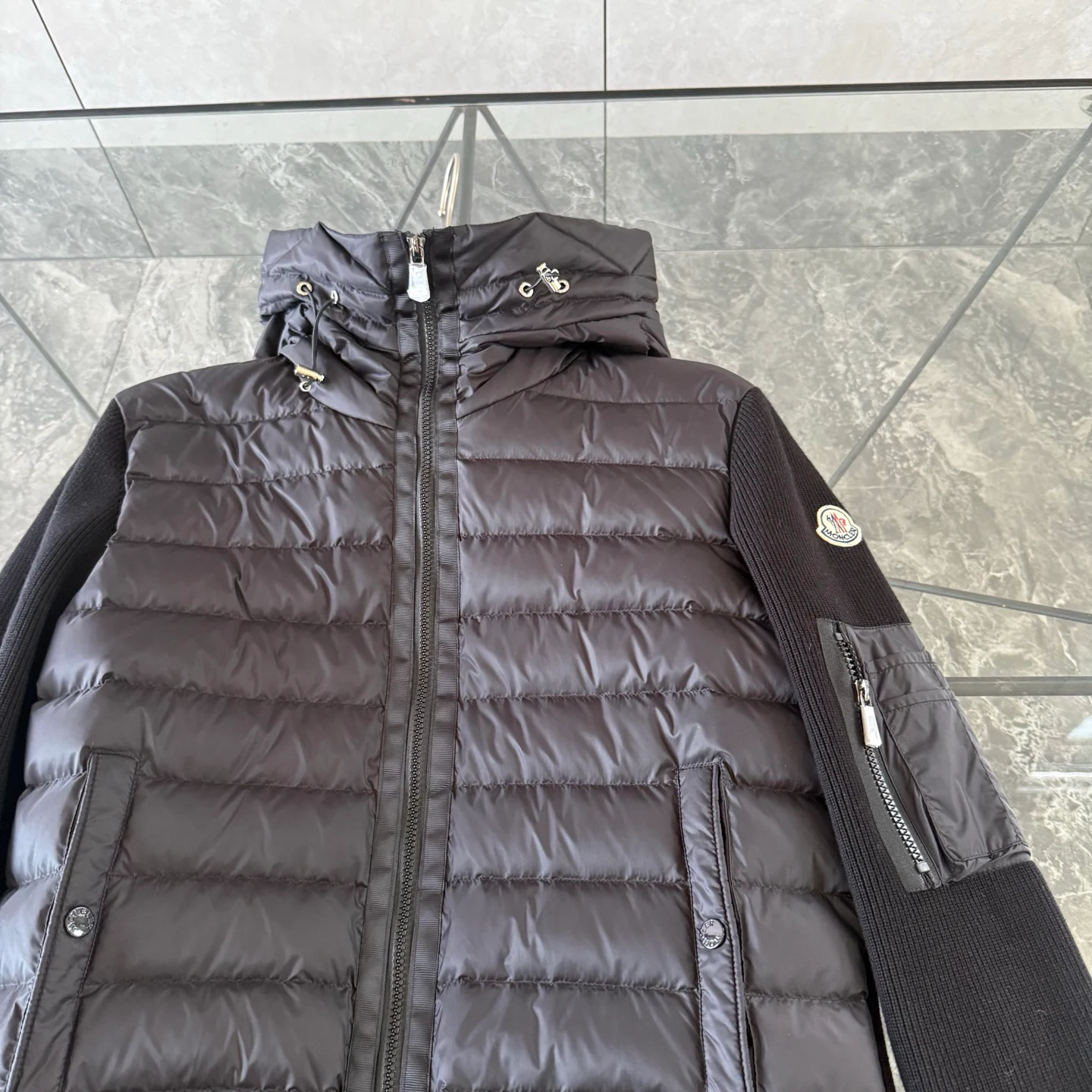Moncler Kapuze Daunenjacken DS873902