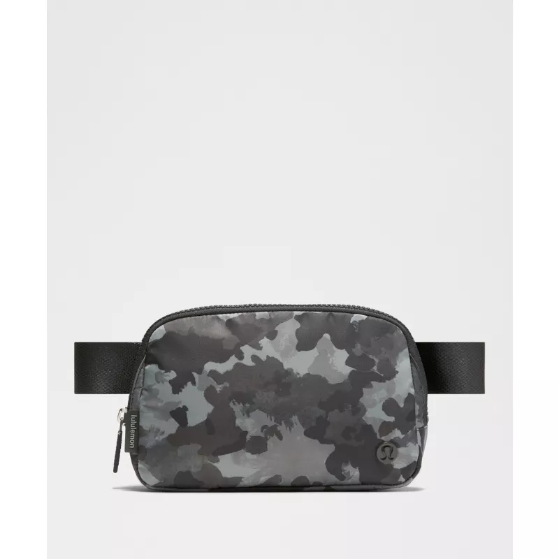 Everywhere Belt Bag with Long Strap 1L