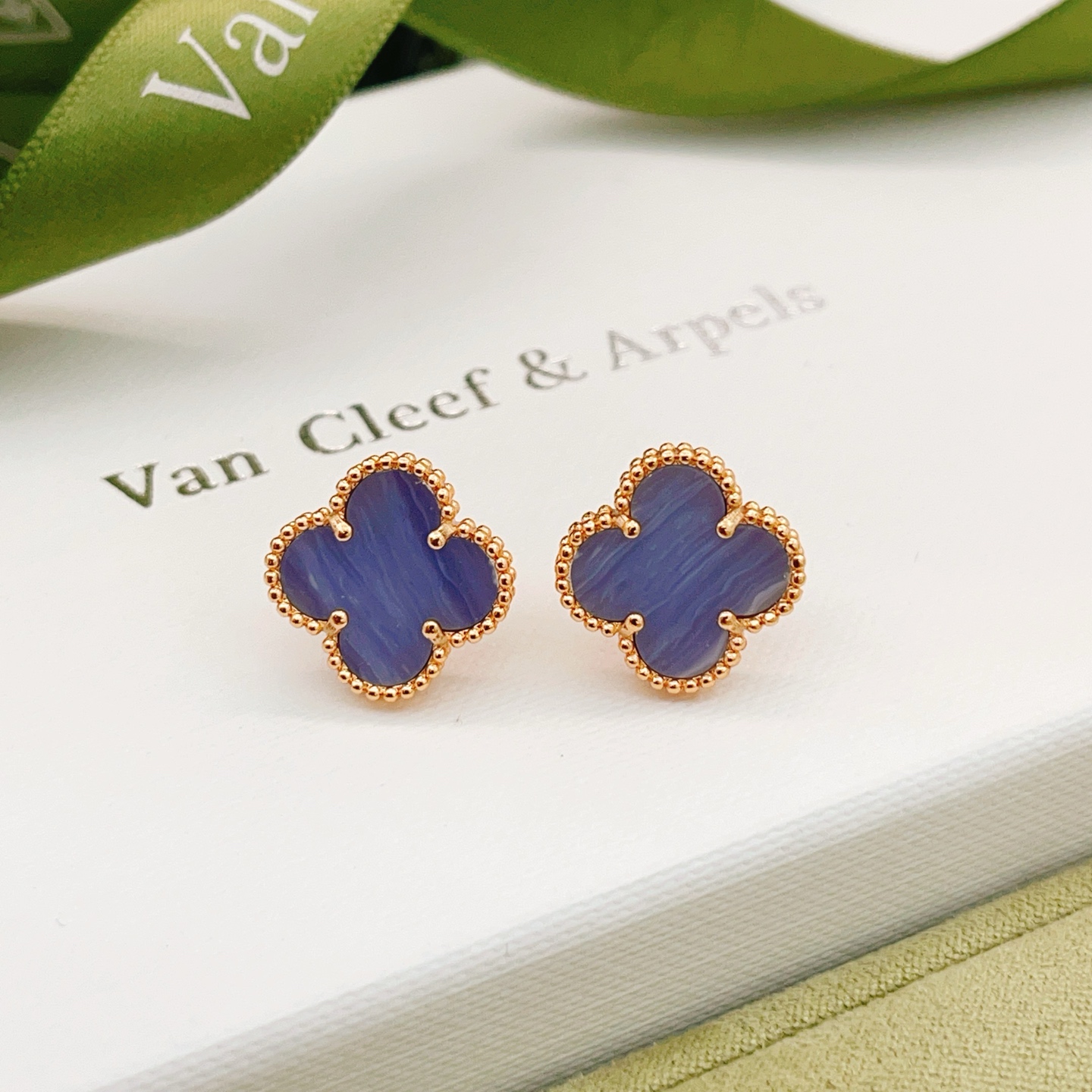 Van Cleef & Arpels Earrings