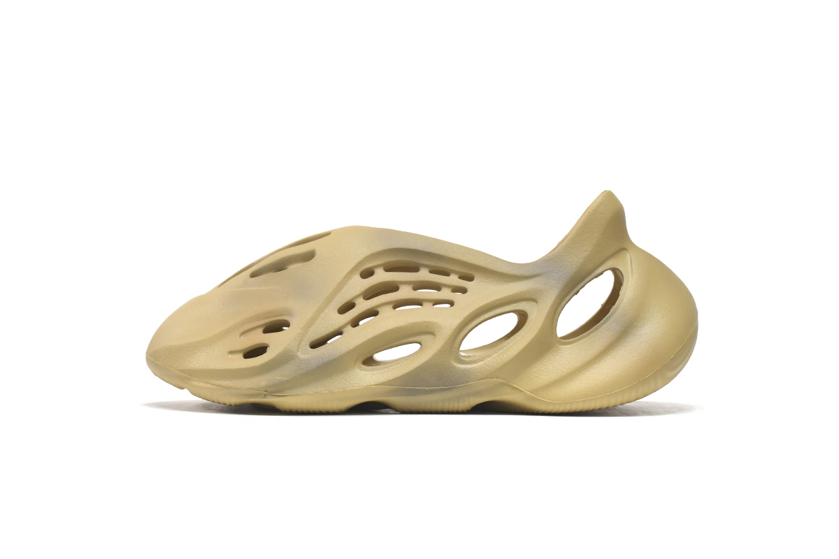 adidas Yeezy Foam Runner Desert Sand GV6843
