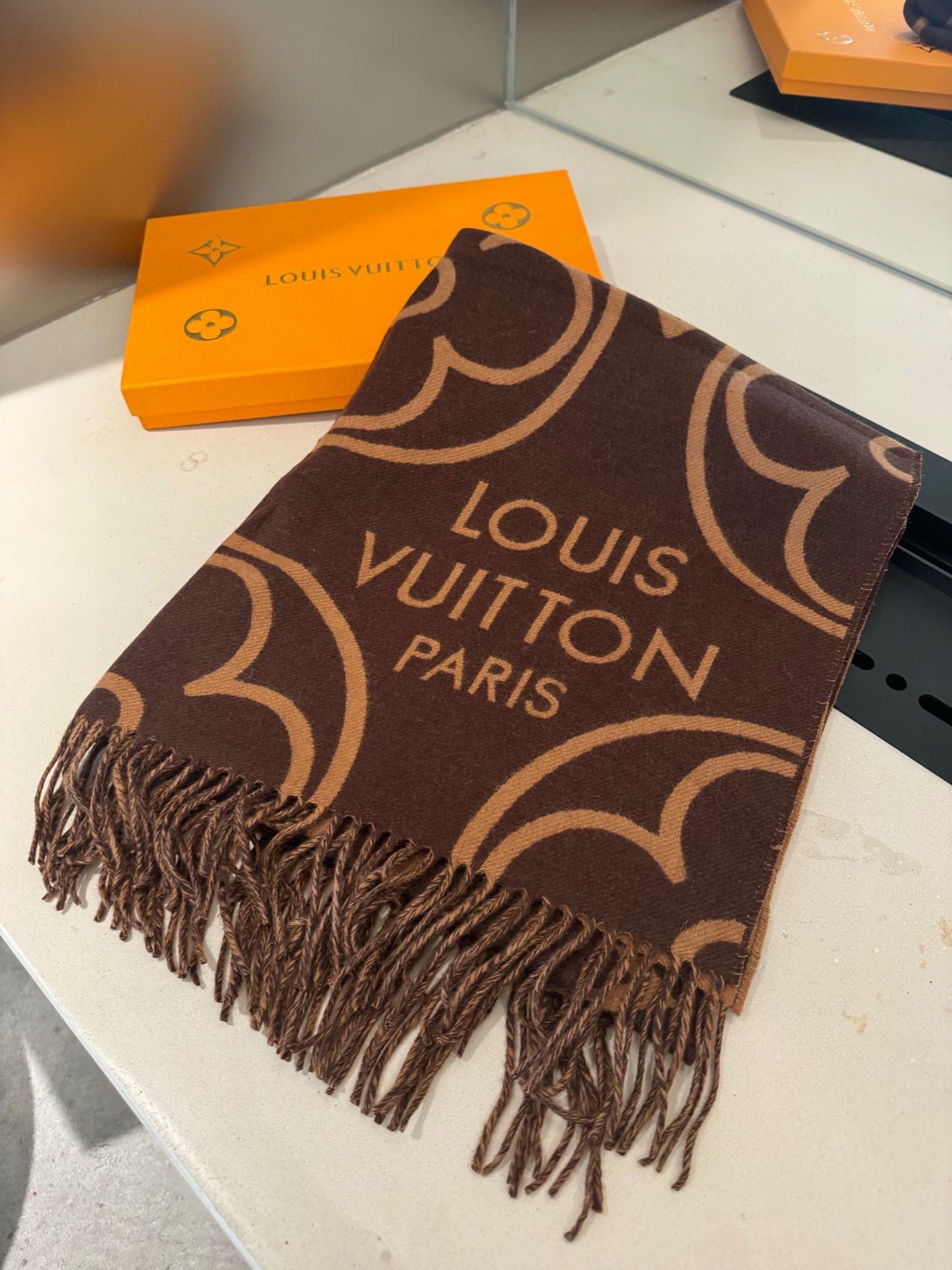 Louis new arrival scarf size: 200*70 cm 025