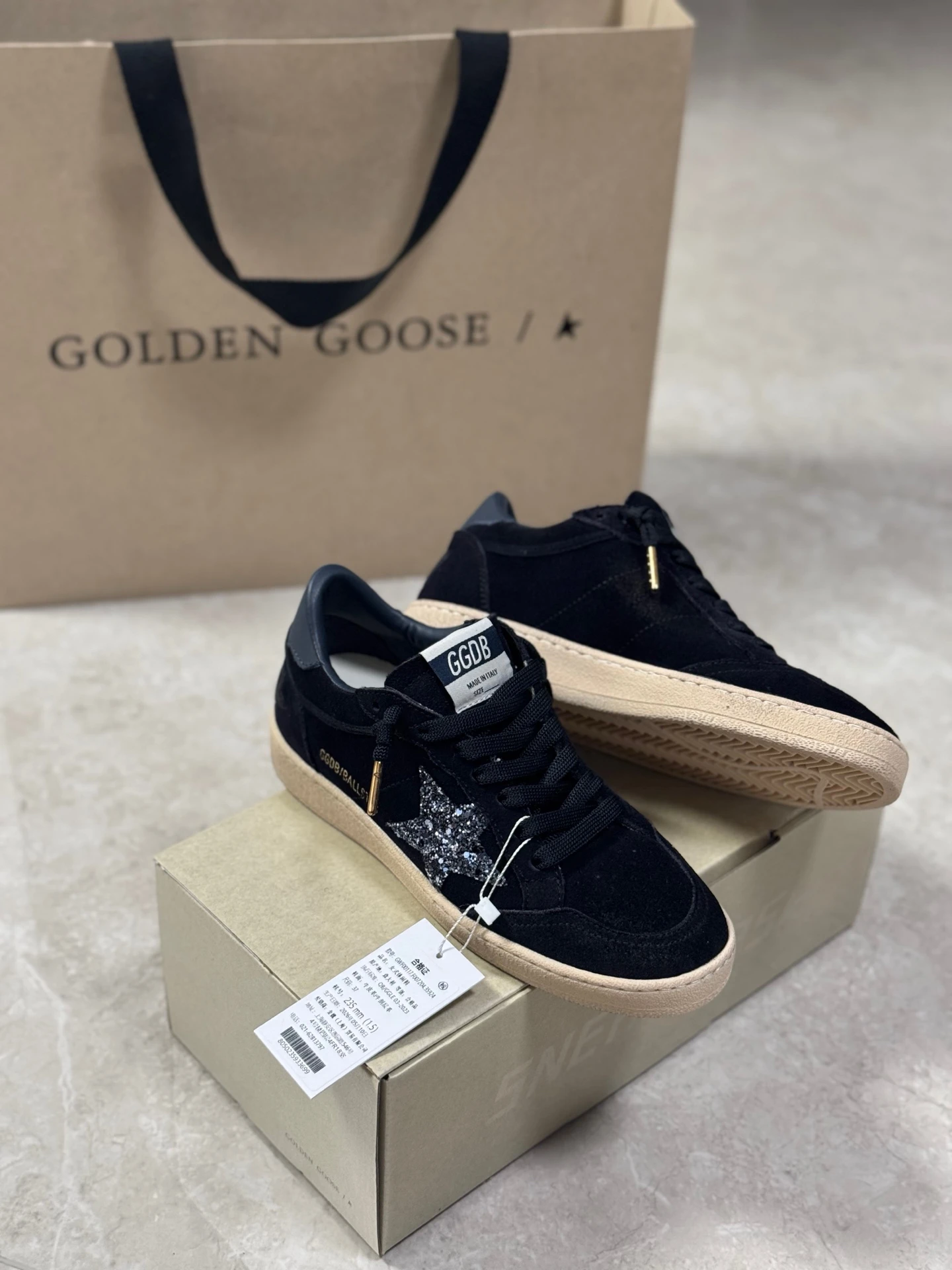 Golden Goose Super Star Dirty shoes made of top-grain cowhide
