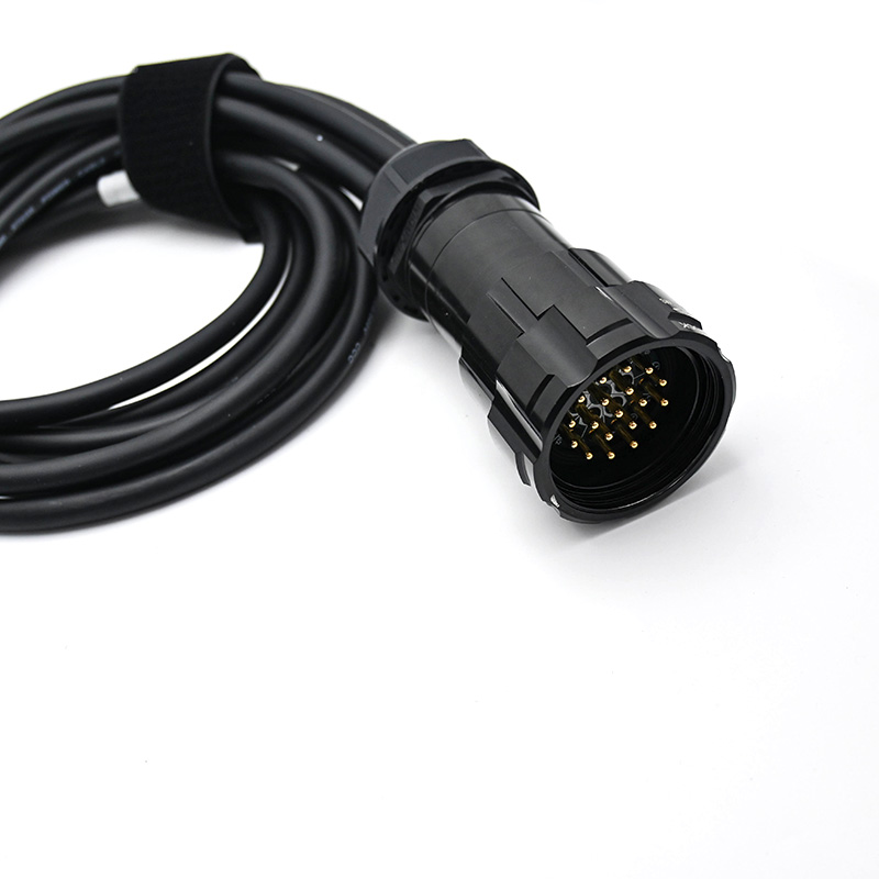 Soca to Truecon Break out Cable TR312-1-BLK