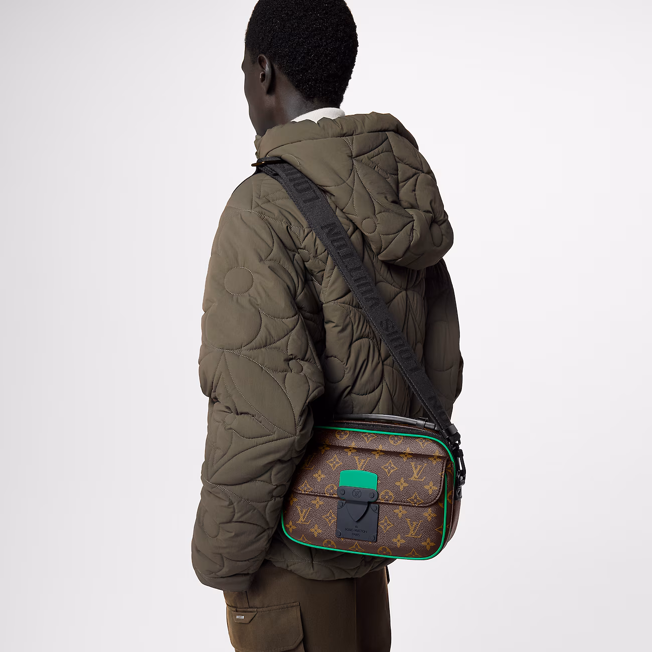 S-Lock Messenger Bag M46246