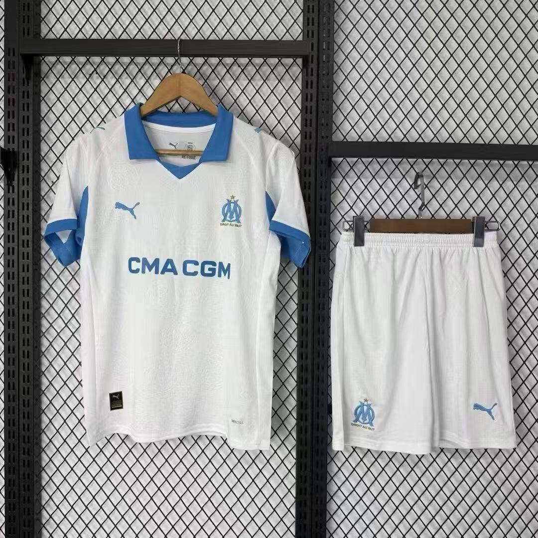 Marseille 24 25 home kit