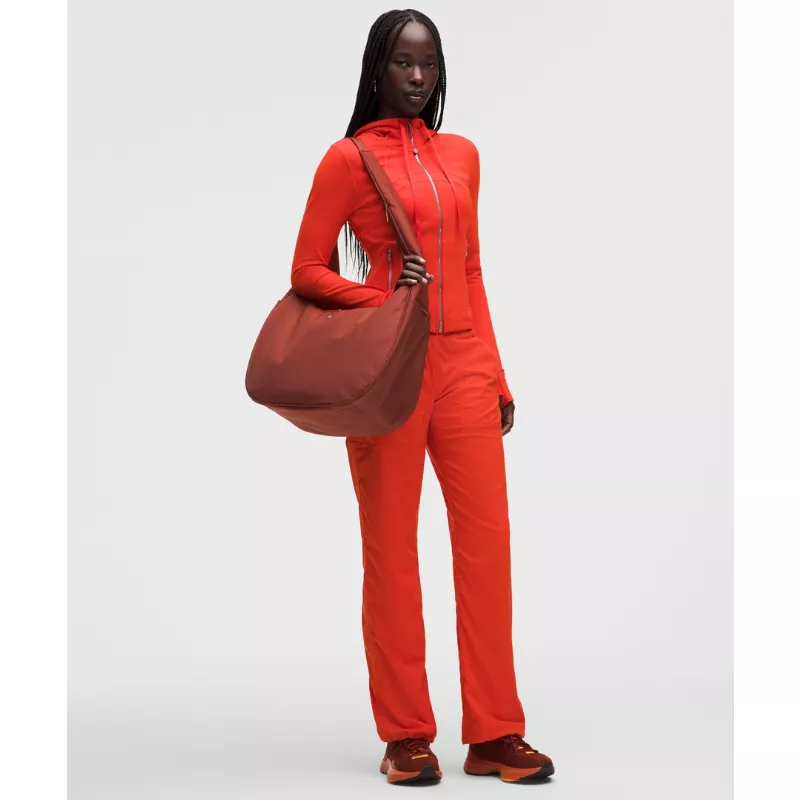 City Essentials Oversized Shoulder Bag 18L