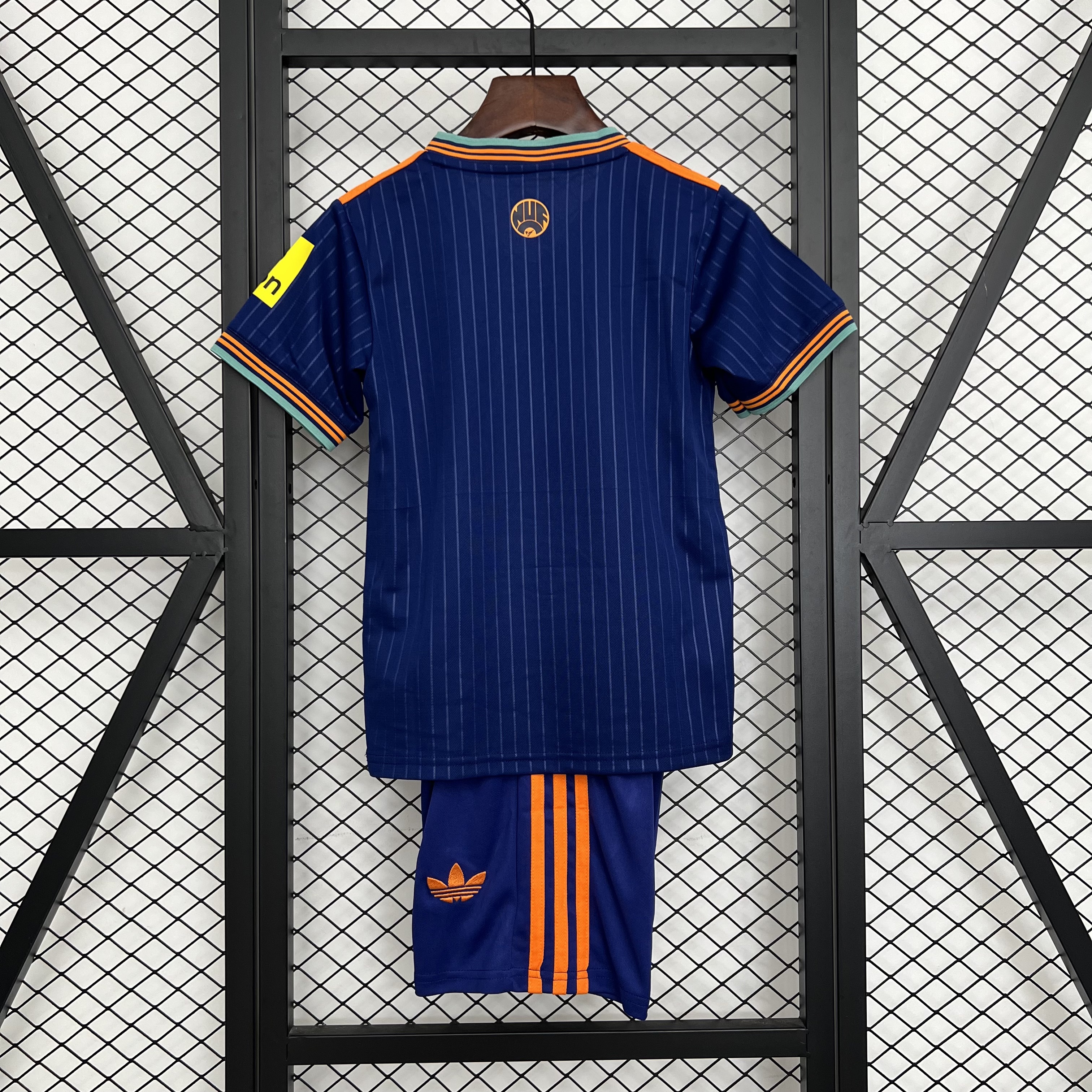 2025/2026 Newcastle United Third Away Football Shirt (Adult Kids Kit socks）