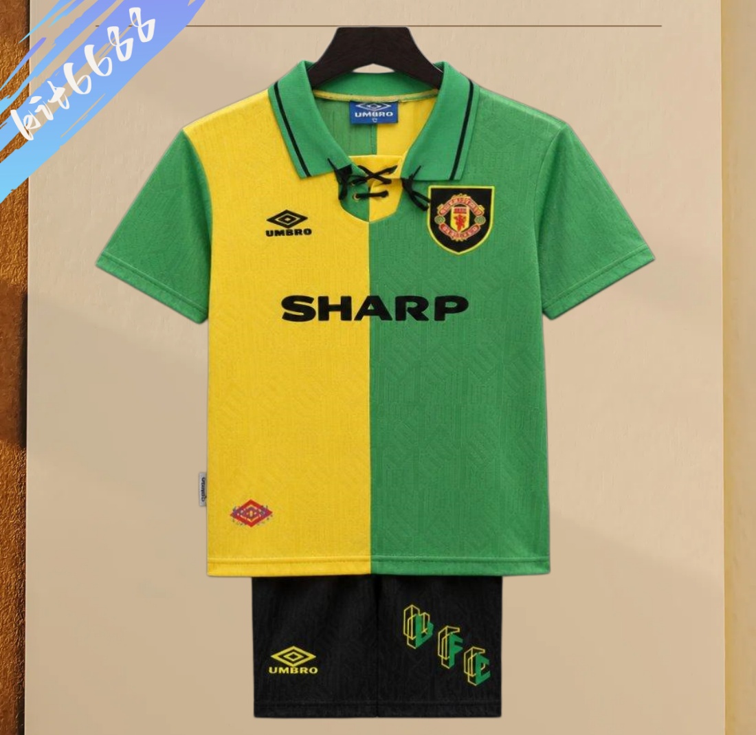 92/94 Manchester United Third Away Retro Football Shirt ( Kids Kit )