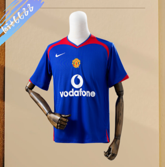 05/06 Manchester United away retro football shirt