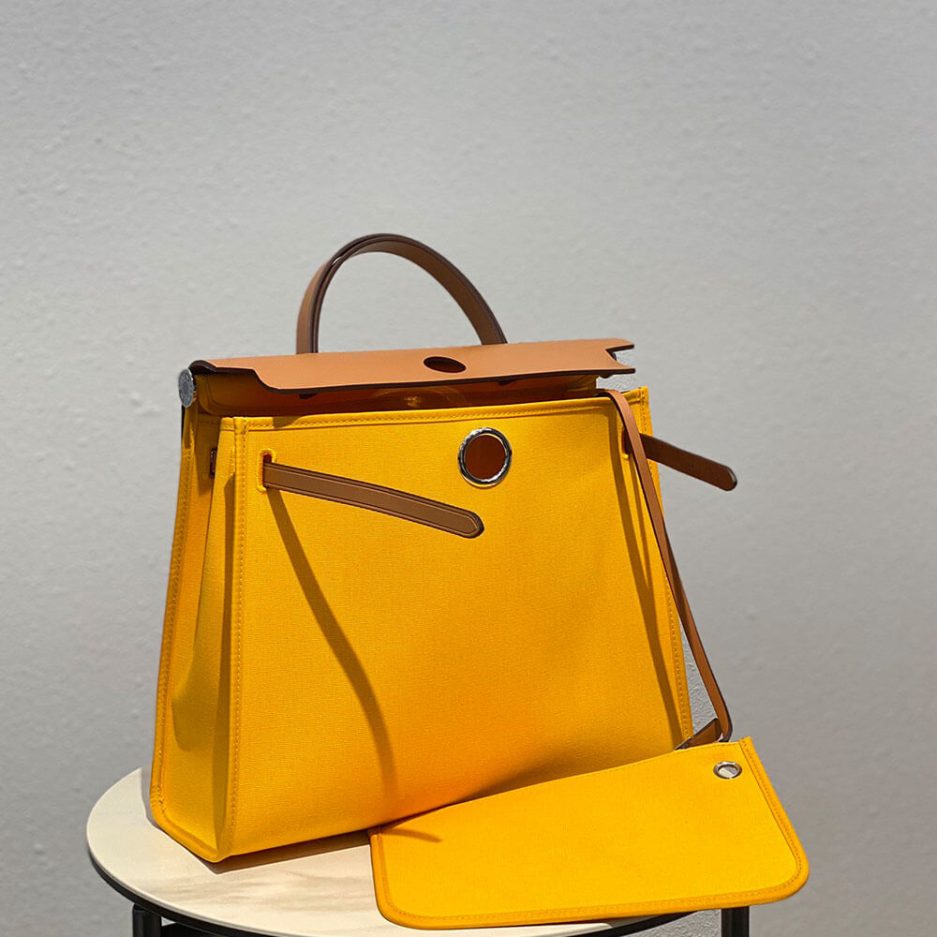 HERMES Herbag Zip 31 bag