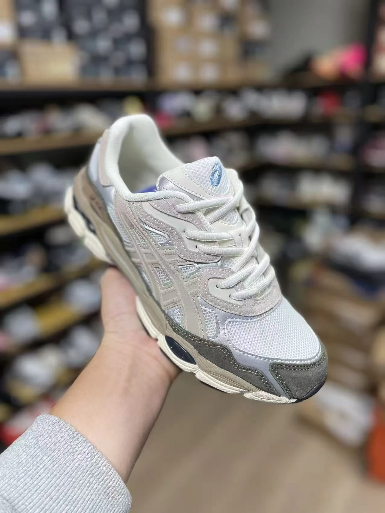 ASICS shoes, top quality